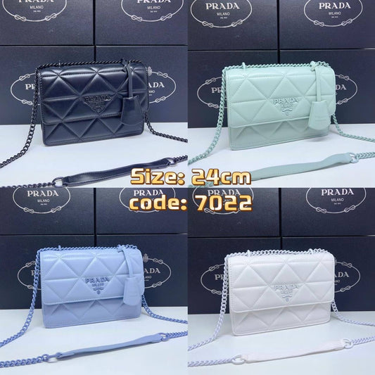 Prada
95 dhs🇦🇪
with box
🎁🎁🎁
Zain13
♥️♥️♥️