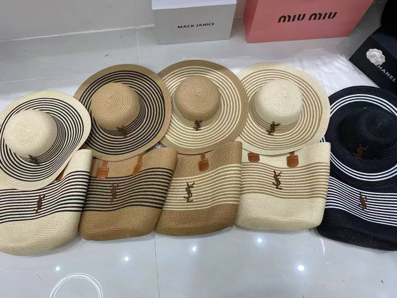 Summer offer 
Hat + Bag
90 dhs🇦🇪
🇦🇪
Zain86
♥️♥️♥️