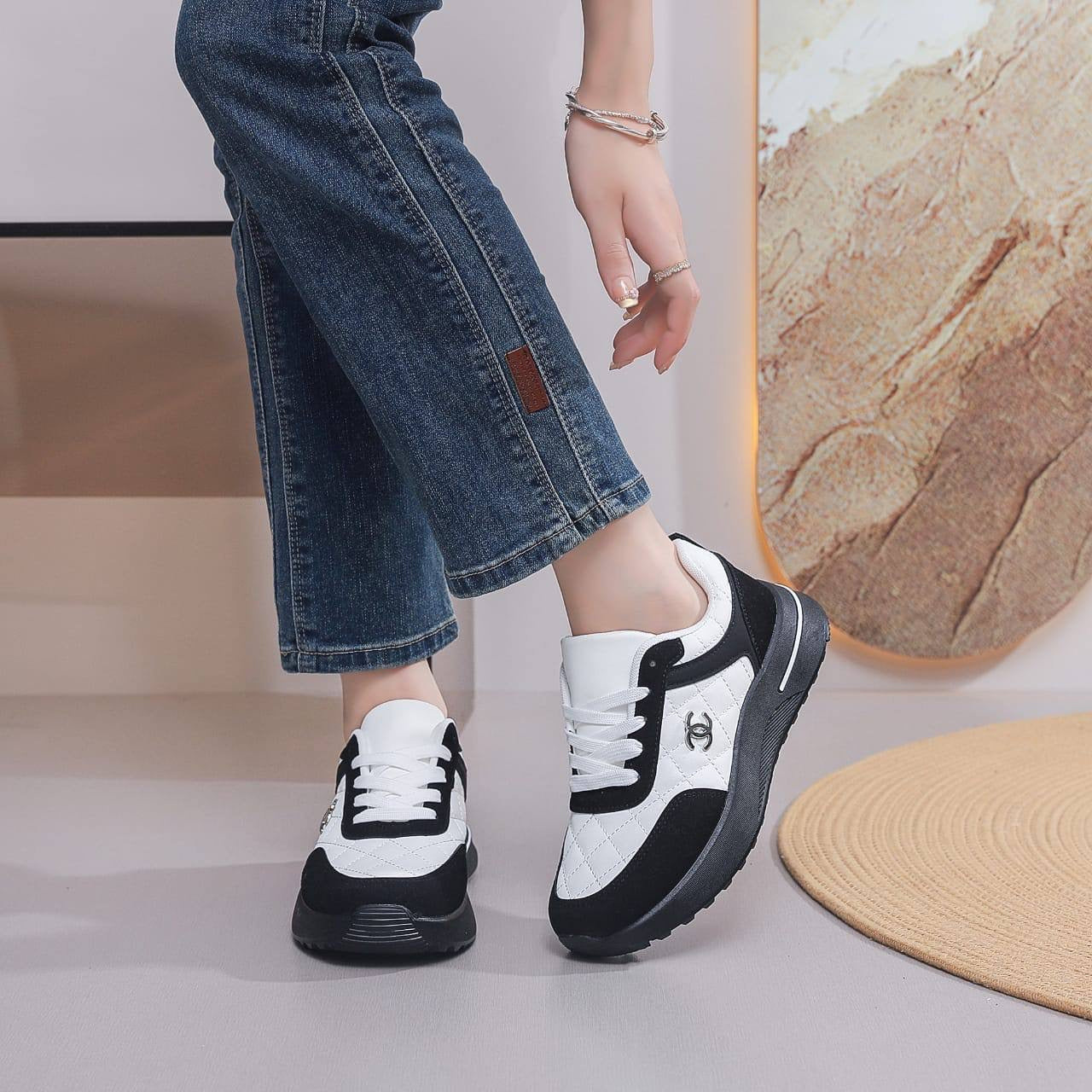 Chanel
New arrivals 👆🏻
Size 36to41      
80 dhs🪙
Zain163
❤️❤️❤️