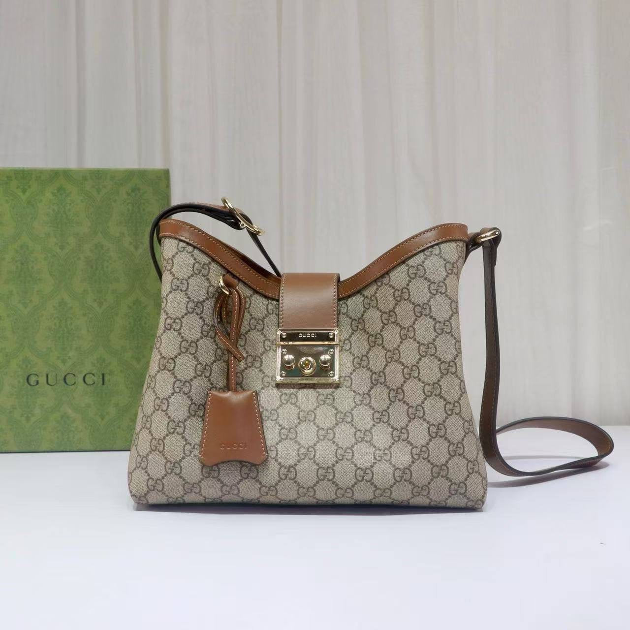 Gucci Master 
250 dhs🇦🇪
Zain228
♥️♥️♥️