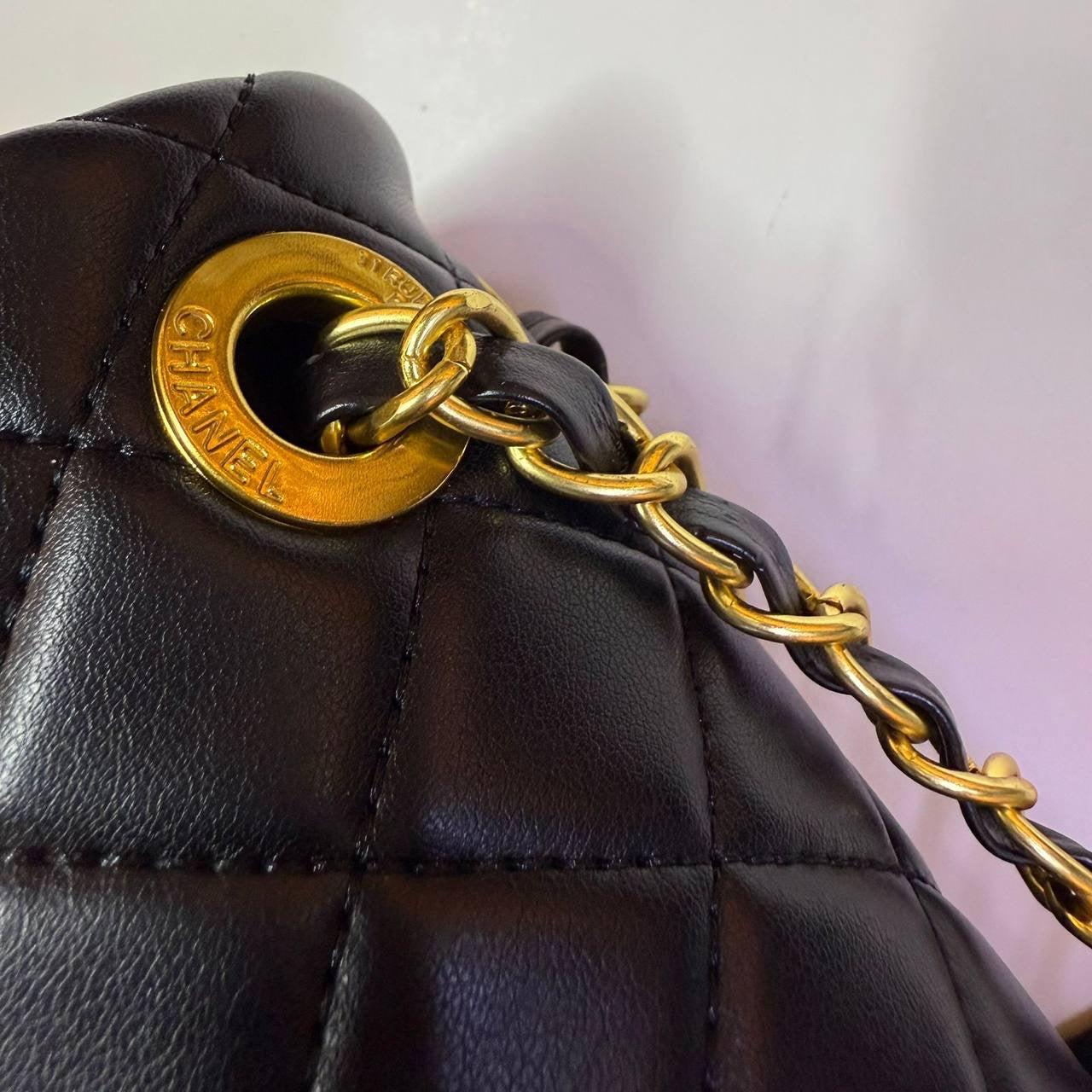 CHANEL 
GOOD QUALITY 
WITH BOX 
🎁🎁🎁
110 dhs🇦🇪
Zain39
♥️♥️♥️