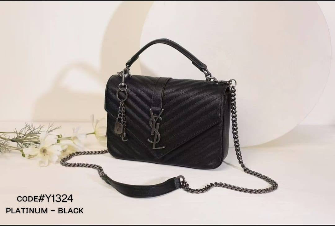 YSL - ʏᴠᴇs sᴀɪɴᴛ ʟᴀᴜʀᴀɴᴛ
ᴄᴏʟʟᴇɢᴇ  ᴍᴇᴅɪᴜᴍ ʙᴀɢ ǫᴜɪʟᴛᴇᴅ ʟᴇᴀᴛʜᴇʀ
ɢᴏʟᴅ ʟᴀᴄᴇ ʜᴀʀᴅᴡᴀʀᴇ
sɪᴢᴇ : 23 x 7 x 14 cm
ᴡɪᴛʜ BOX
🎁🎁🎁
95 dhs🇦🇪
Zain31
♥️♥️♥️