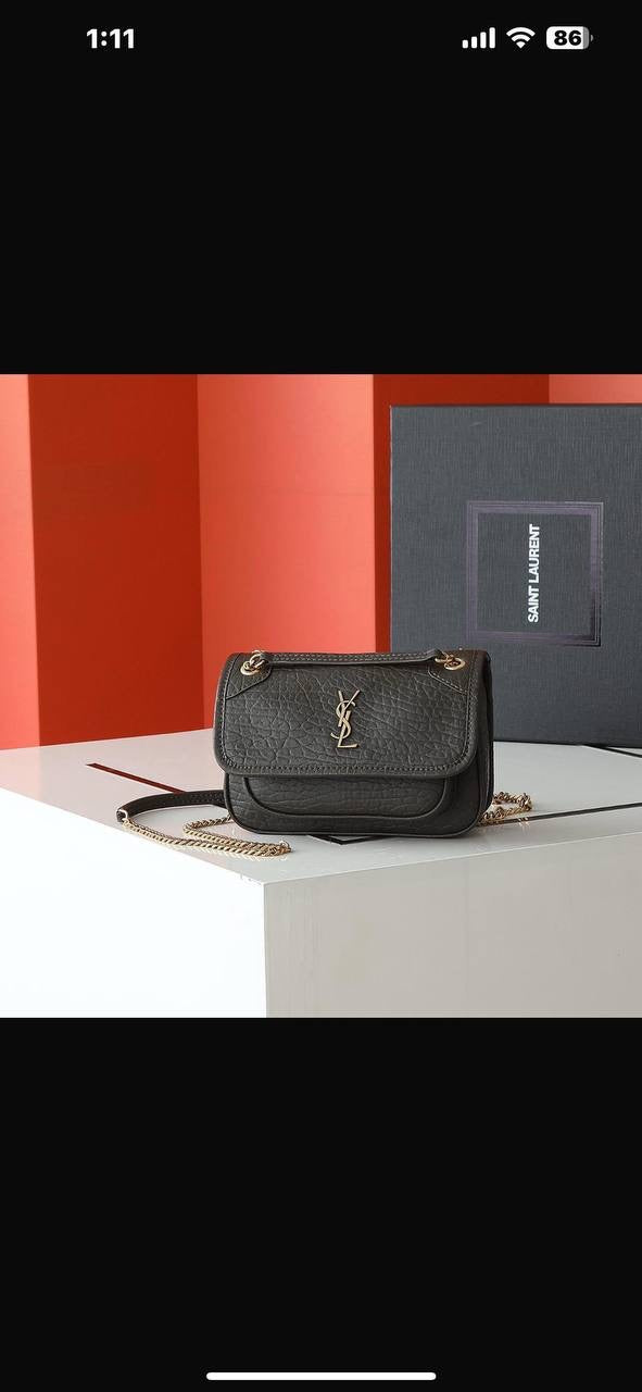 YSL Master
250 dhs🇦🇪
Zain192
♥️♥️♥️