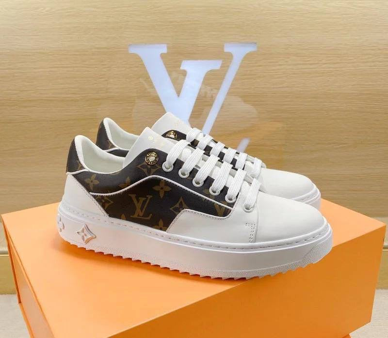 LV SHOES 👟 
Size 36-41
130 dhs🇦🇪
Zain40
♥️♥️♥️