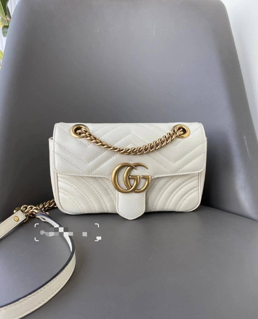 🎉 Discount 💐 D&G / Prada / Ysl / Gucci
Size: 25 ~ 19  cm
80 dhs🇦🇪
with box🎁
Zain115
♥️♥️♥️