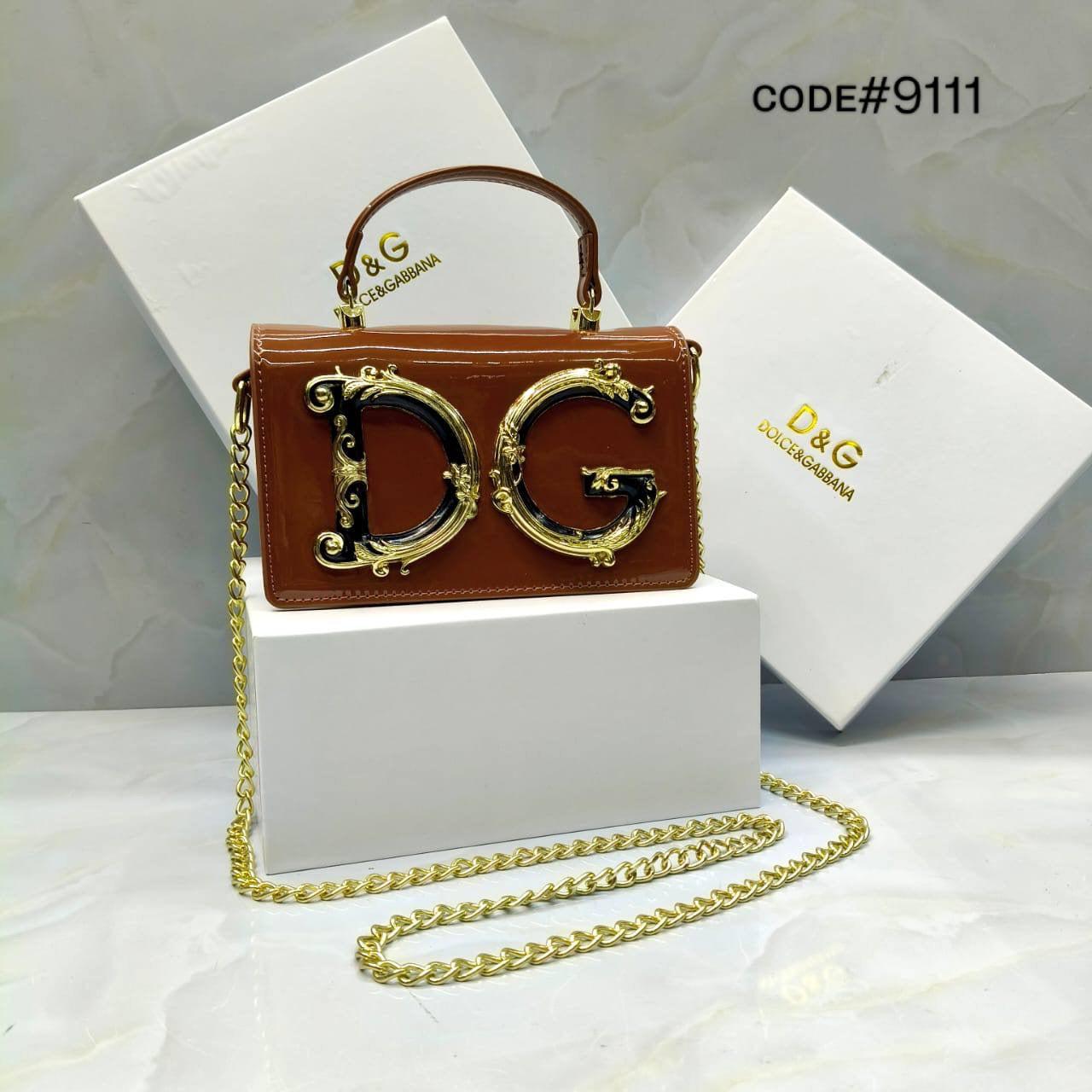 D&G
ᴛᴏᴘ ʜᴀɴᴅ ʙᴀɢ
ᴡɪᴛʜ ʟᴏɴɢ ᴄʜᴀɪɴ sʟɪɴɢ
ɢᴏʟᴅ ʜᴀʀᴅᴡᴀʀᴇ
ɢʟᴏssʏ ᴍᴀᴛᴇʀɪᴀʟ
sɪᴢᴇ : 18 cm
ᴡɪᴛʜ BOX
🎁🎁🎁
75 dhs🇦🇪
Zain31
♥️♥️♥️