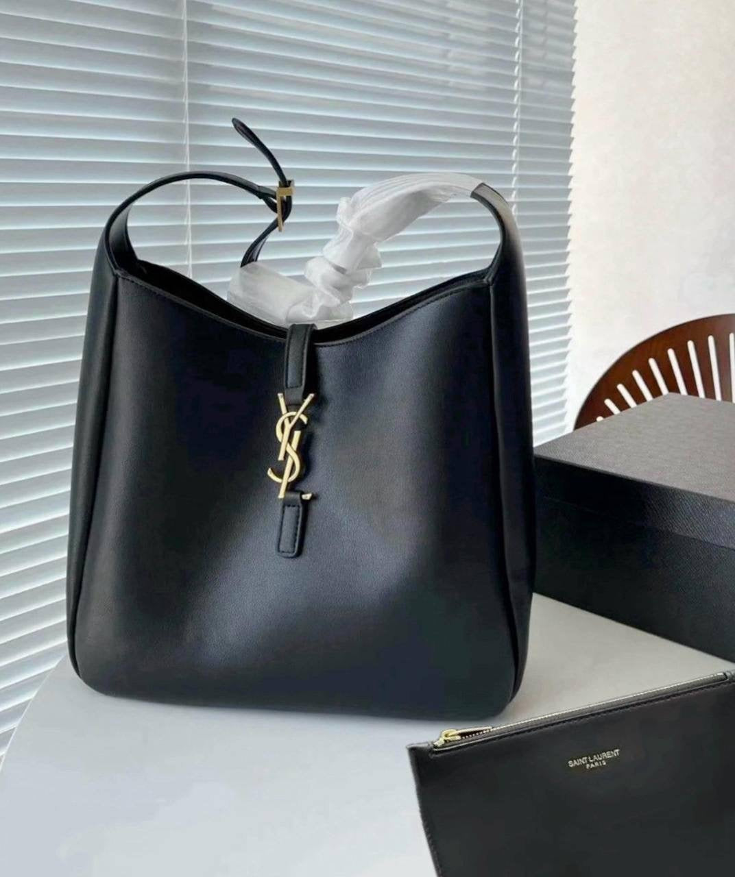 YSL 
NEW CAME GOOD QUALITY 
85 dhs🇦🇪
Zain39
♥️♥️♥️