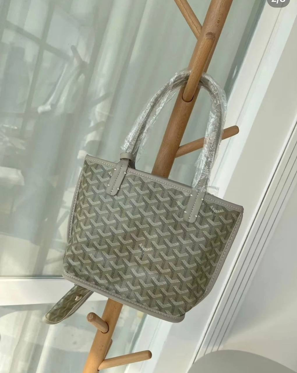 Goyard 
good quality
size 30* 20 cm 
80 dhs🇦🇪
Zain12
♥️♥️♥️