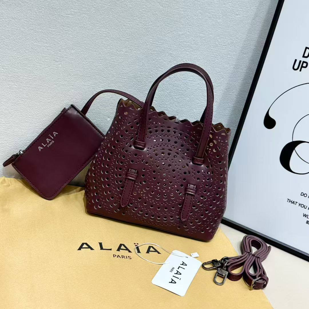 Alaia
95 dhs🇦🇪
Zain137
♥️♥️♥️