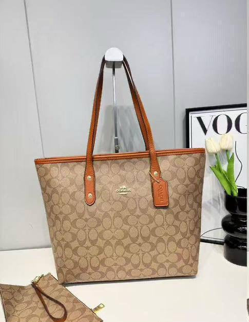 Coach
42 cm
80 dhs🇦🇪
Zain17
♥️♥️♥️