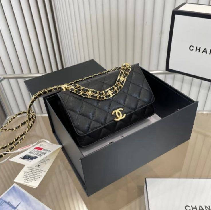 Dior - Chanel
120 dhs🇦🇪
Good quality
 with box
🎁🎁🎁
Zain35
♥️♥️♥️