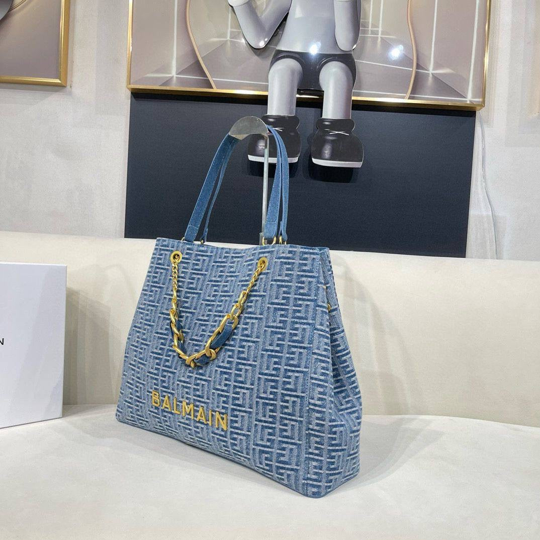BALMAIN 
COPY ONE SPECIAL OFFER 
140 dhs🇦🇪
Zain39
♥️♥️♥️