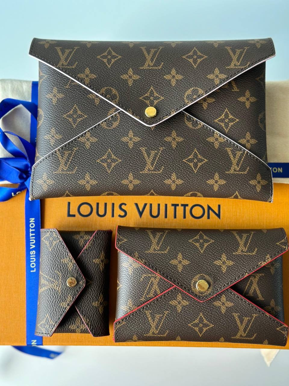 LOUIS VUITTON
*Kirigami Pochette*
*Available Now Super Master*
For Price 👇 WTSP Text Zain 0568585901
Zain257
♥️♥️♥️