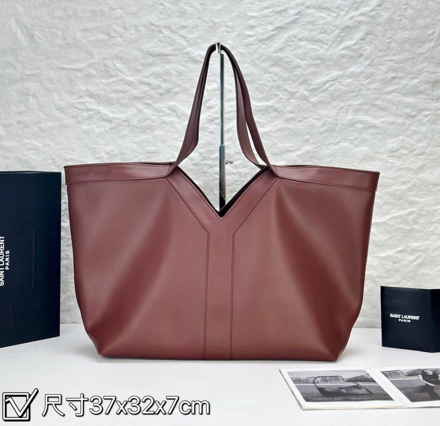 YSL
300 dhs🇦🇪
#37cm
Zain228
♥️♥️♥️