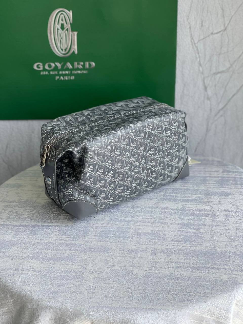 GOYARD
*Wash bag*
*Master quality*
350 dhs🇦🇪
Zain179
♥️♥️♥️