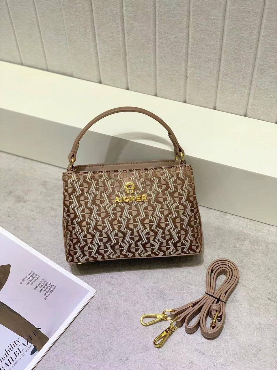 Aigner  
95 dhs🇦🇪 
with box 
🎁🎁🎁
Zain253
♥️♥️♥️
