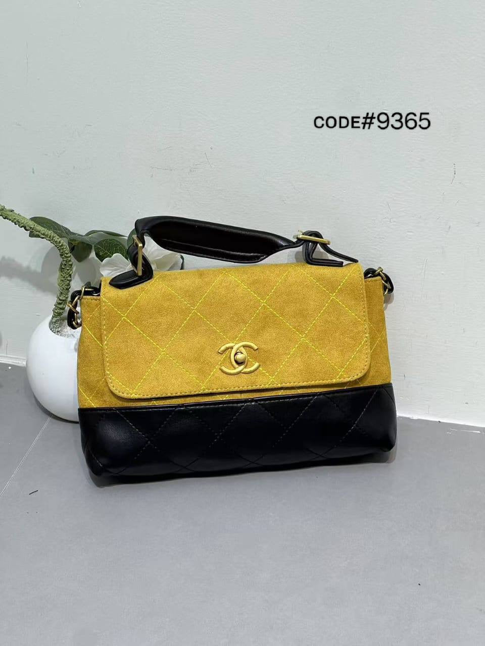 Chanel -25𝗔
ғʟᴀᴘ ʙᴀɢ ᴡ/ ᴛᴏᴘ ʜᴀɴᴅʟᴇ
sᴜᴀᴅᴇ ᴄᴀʟғ sᴋɪɴ ʟᴇᴀᴛʜᴇʀ
sɪᴢᴇ : 27 cm
70 dhs🪙
Zain31
♥️♥️♥️