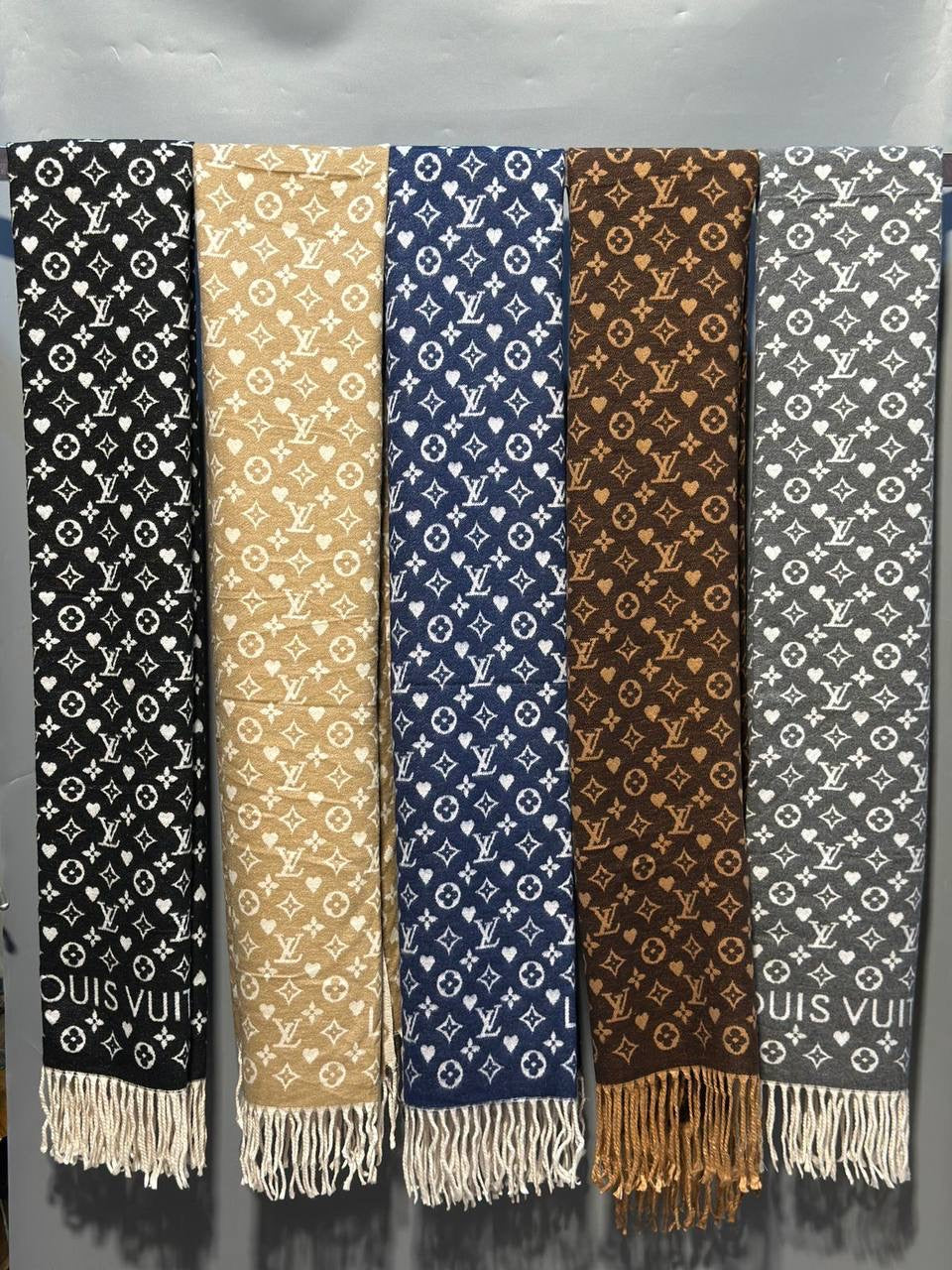 Scarf
45 dhs🇦🇪
Zain40
♥️♥️♥️