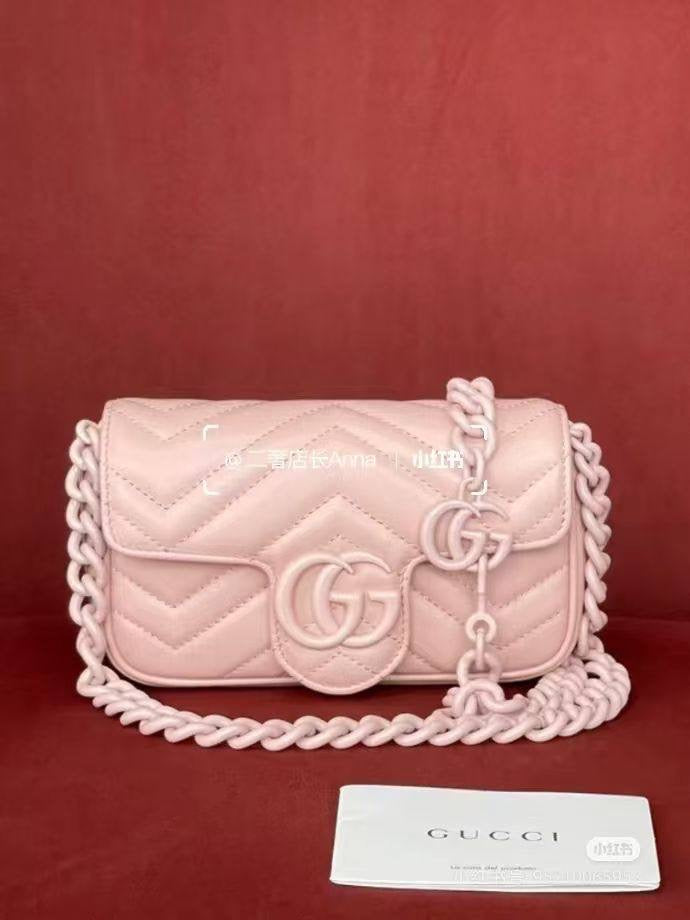 Gucci Macarons 
Size:16*5*10cm 
95 dhs🇦🇪
with Box
🎁🎁🎁
Zain254
♥️♥️♥️