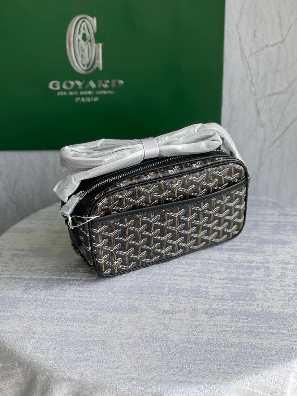GOYARD                                                                   *Messenger bag*                                                                                 *Master quality*       
350 dhs🇦🇪
Zain179
♥️♥️♥️
