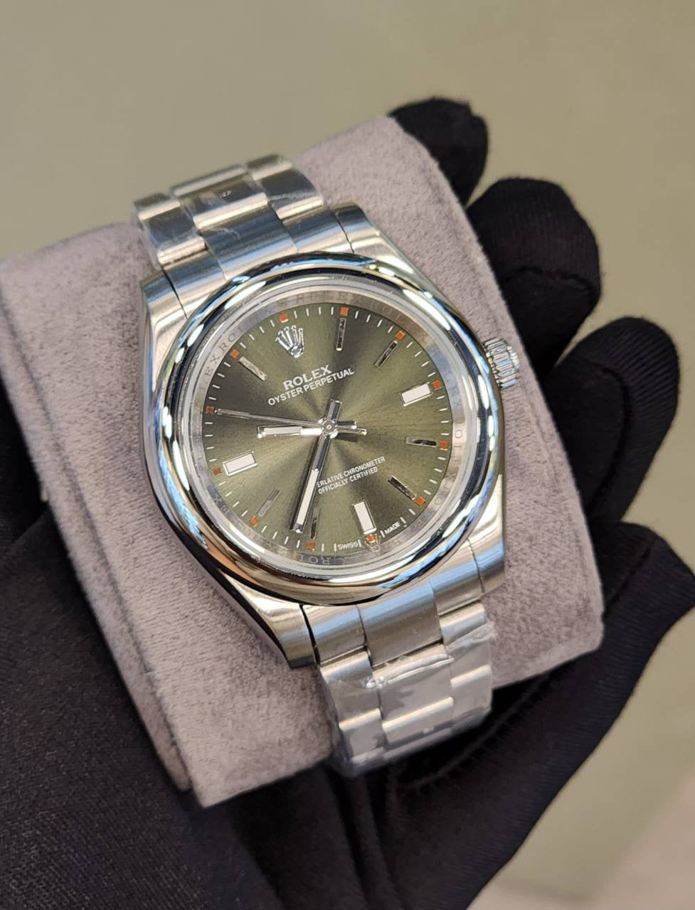 Rolex 
watch for men 
good quality 
170 dhs🇦🇪
Zain59
♥️♥️♥️