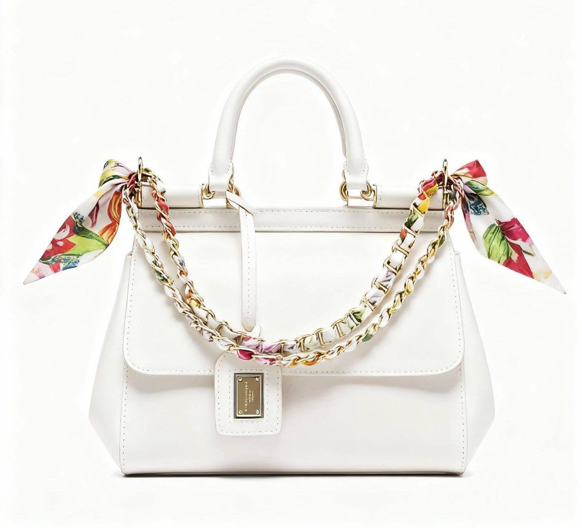 D&G 
110 dhs🇦🇪
with box
🎁🎁🎁
size 25cm
Zain26
♥️♥️♥️