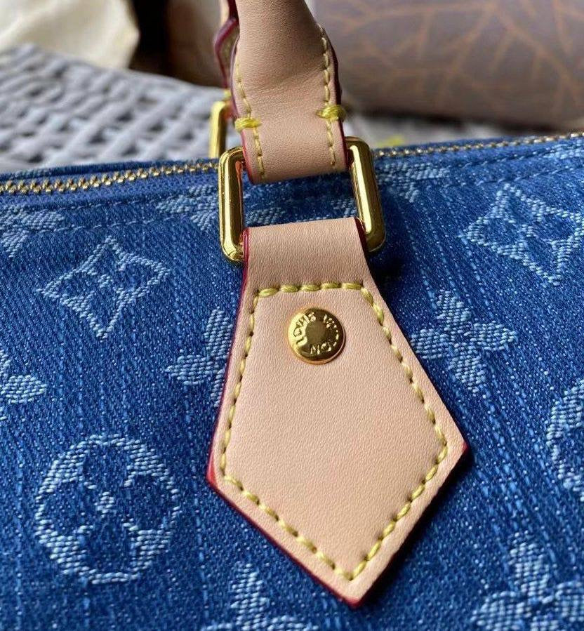 LV
COPY ONE SPECIAL OFFER 
ONLY 
105 dhs🇦🇪
Zain39
♥️♥️♥️