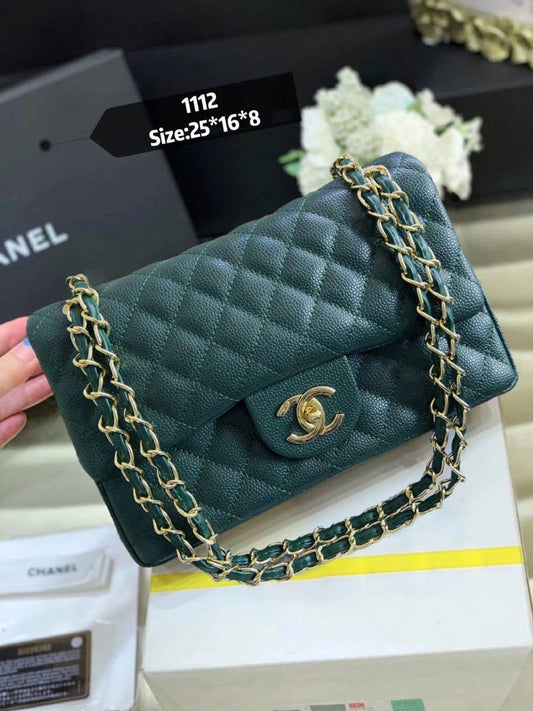 Chanel
with box
105 dhs🪙
Zain46
💕💕💕