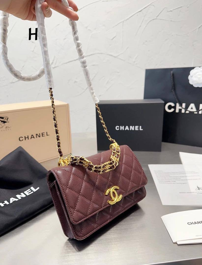 Dior - Chanel
120 dhs🇦🇪
Good quality
 with box
🎁🎁🎁
Zain35
♥️♥️♥️