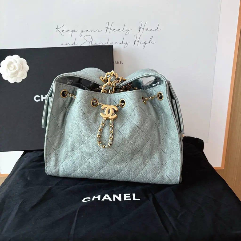 CHANEL Master
340 dhs🇦🇪
#25cm
Zain228
♥️♥️♥️