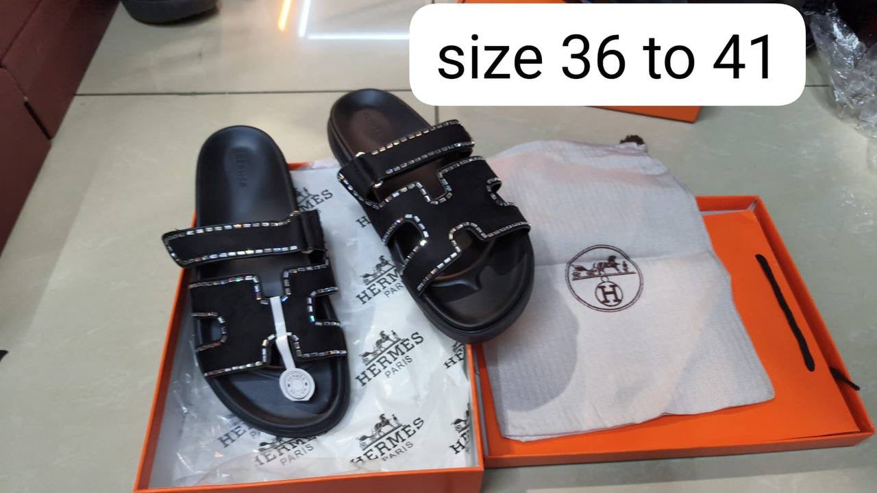 Hermes Slippers
100 dhs🇦🇪
Zain146
♥️♥️♥️