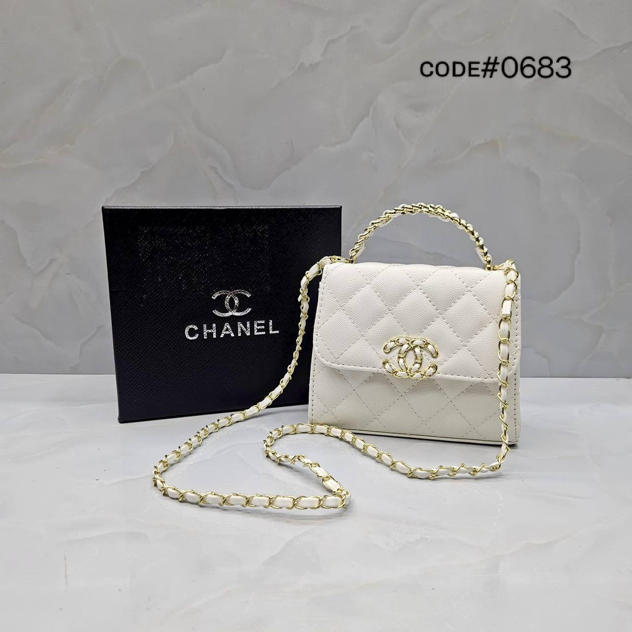 Chanel  mini BAG
ᴛᴏᴘ ɢᴏʟᴅ ᴄʜᴀɪɴ ʜᴀɴᴅʙᴀɢ
ᴄᴀᴠɪᴀʀ ʟᴇᴀᴛʜᴇʀ ᴍᴀᴛᴇʀɪᴀʟ
sɪᴢᴇ : 16 cm
ᴡɪᴛʜ BOX
🎁🎁🎁
75 dhs🇦🇪
Zain31
♥️♥️♥️