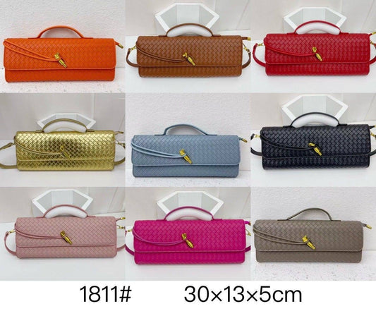 Bottega
65 dhs🇦🇪
Zain22
♥️♥️♥️