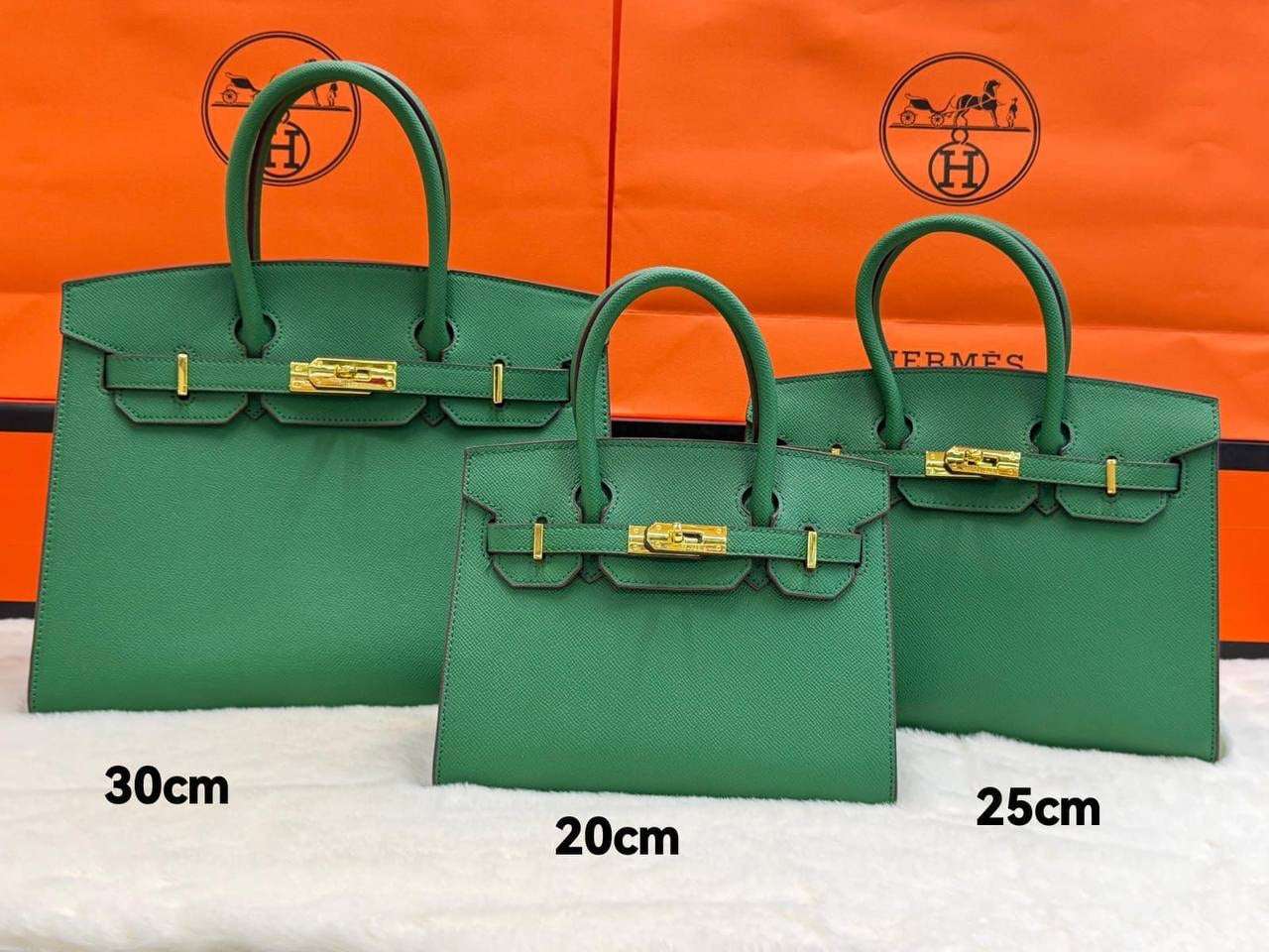 Hermes ʙᴇʀᴋɪɴs 
ʟᴇᴀᴛʜᴇʀ ᴍᴀᴛᴇʀɪᴀʟ
sɪᴢᴇ:ᴄʜᴇᴄᴋ!!!
      30ᴄᴍ 110 dhs🇦🇪
      25ᴄᴍ 110 dhs🇦🇪
      21ᴄᴍ  105 dhs🇦🇪
Zain56
♥️♥️♥️
