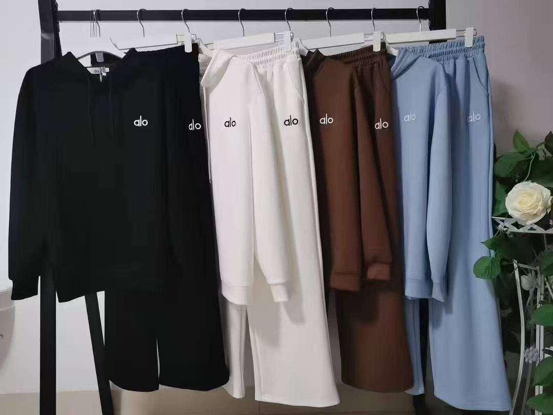 Miu Miu - ALO 
Pijamas
120 dhs🇦🇪
M-L-XL -XxL size have 😎
Zain140
♥️♥️♥️