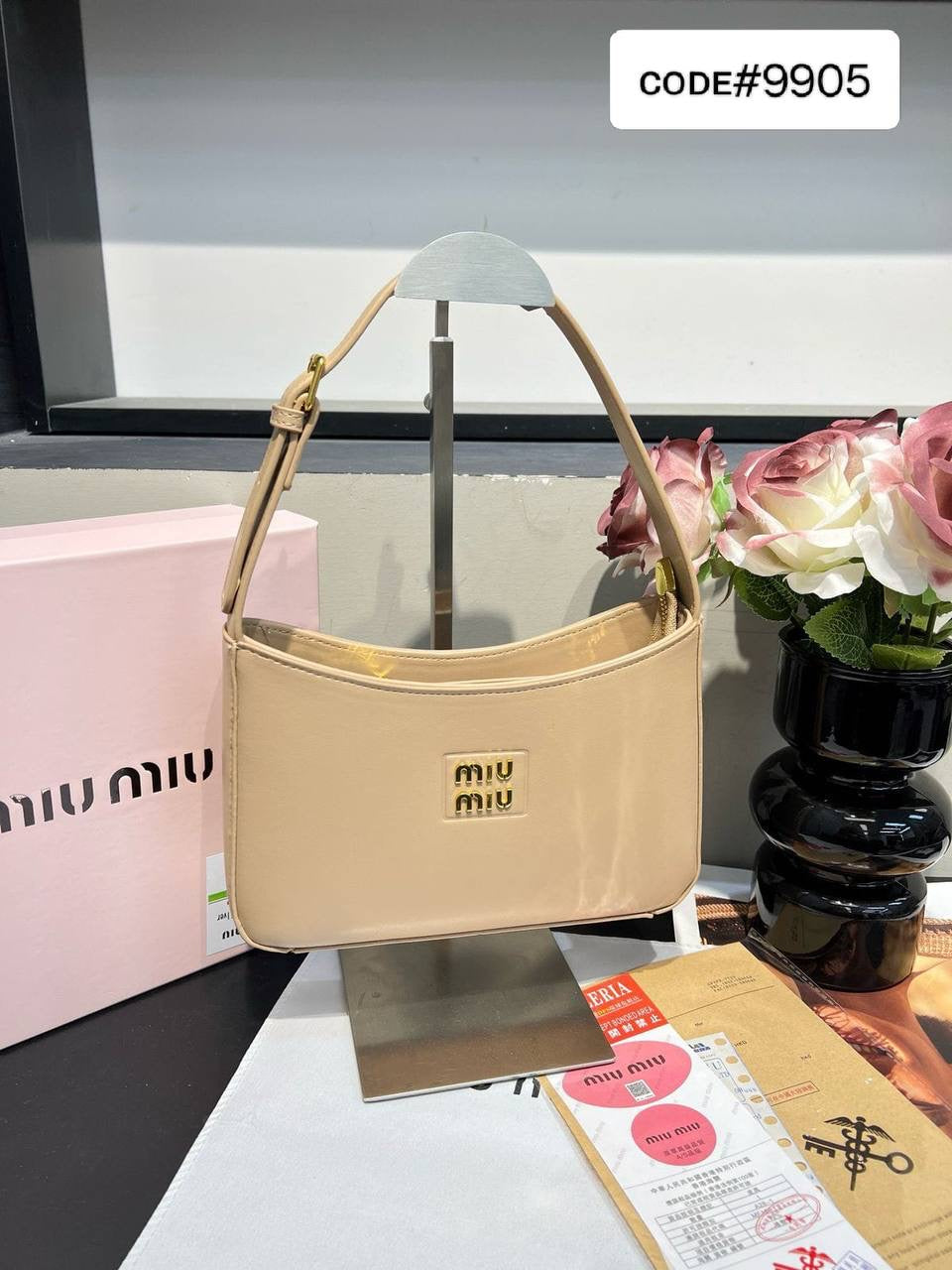Miu Miu
sʜᴏᴜʟᴅᴇʀ ʙᴀɢ
ᴢɪᴘᴘᴇʀ ᴛʏᴘᴇ
ᴍᴀᴛᴛᴇ ʟᴇᴀᴛʜᴇʀ ᴍᴀᴛᴇʀɪᴀʟ
sɪᴢᴇ : 23 cm
ᴡɪᴛʜ BOX
🎁🎁🎁
65 dhs🇦🇪
Zain31
♥️♥️♥️