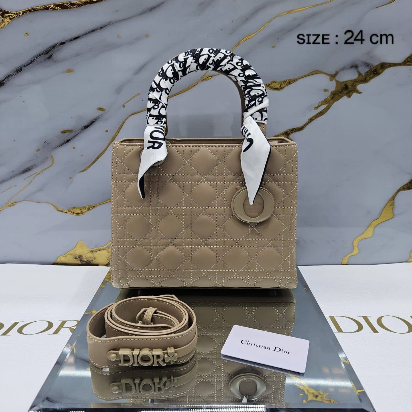 Dior
ᴍᴀᴛᴛᴇ ʟᴇᴀᴛʜᴇʀ ᴍᴀᴛᴇʀɪᴀʟ
ᴡɪᴛʜ ᴛᴡɪʟʟʏ ɪɴᴄʟᴜᴅᴇ
sɪᴢᴇ: 24 cm
ᴡɪᴛʜ BOX
🎁🎁🎁
105 dhs🇦🇪
Zain31
♥️♥️♥️