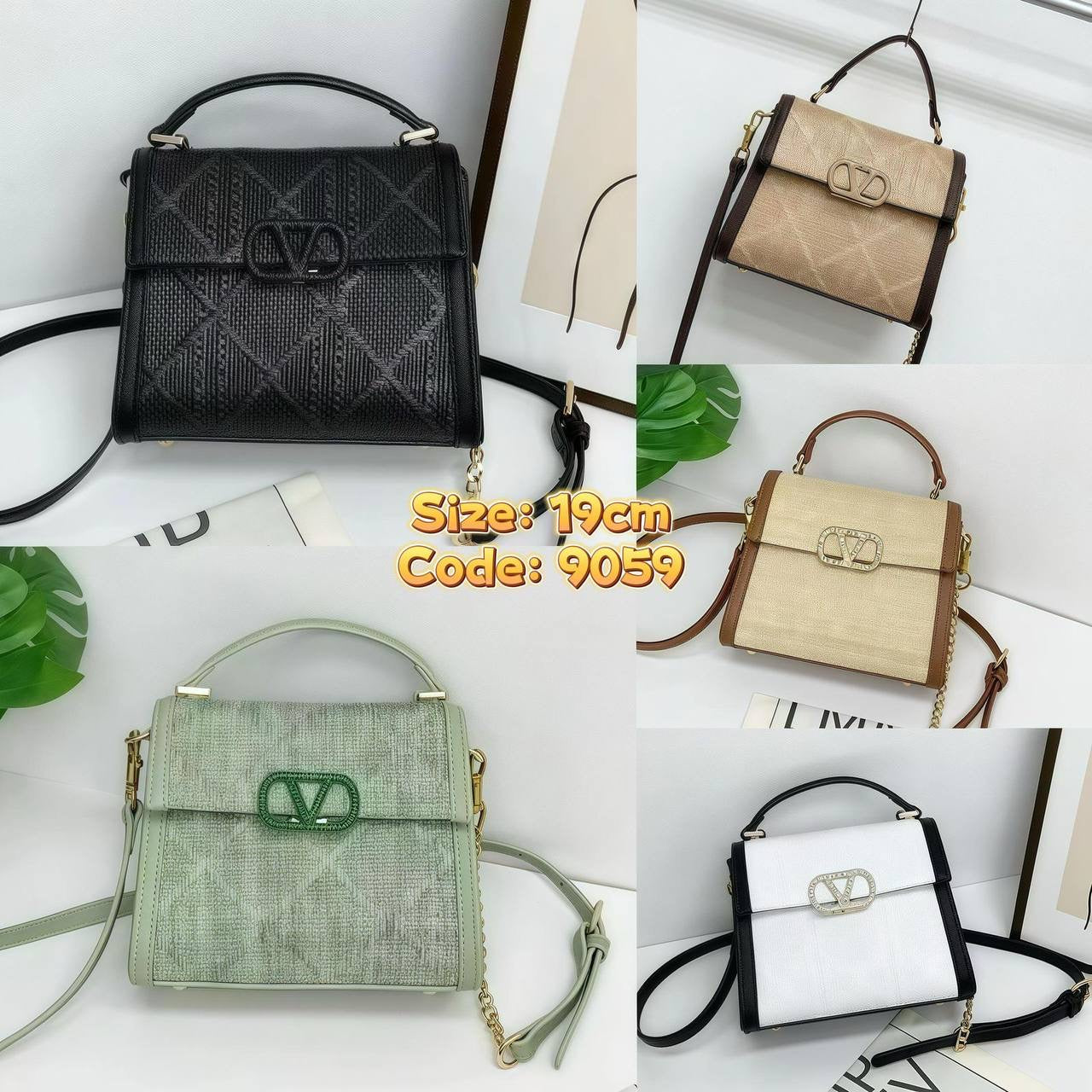 Valentino
high quality 
with box 
🎁🎁🎁
115 dhs🪙
Zain13
♥️♥️♥️