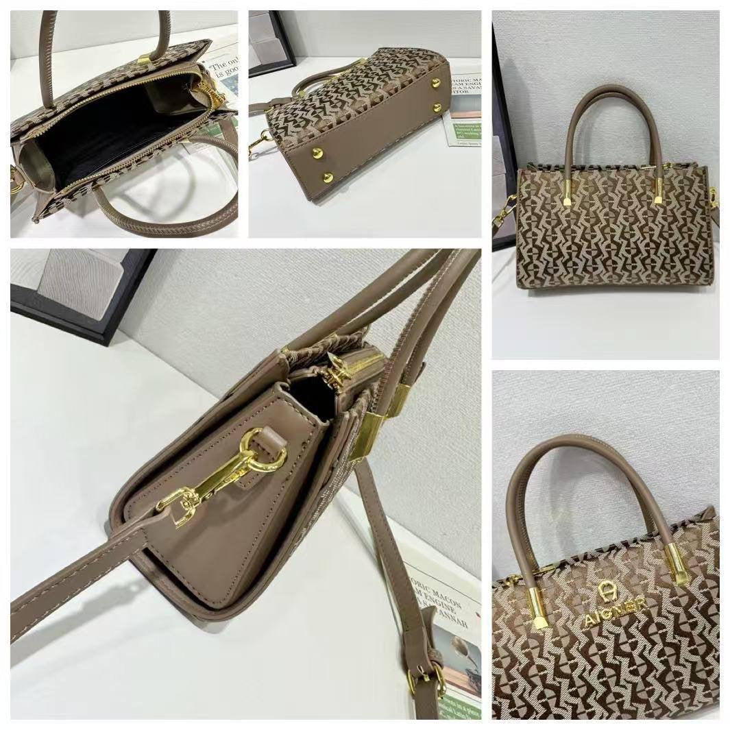Aigner  
95 dhs🇦🇪 
with box 
🎁🎁🎁
Zain253
♥️♥️♥️