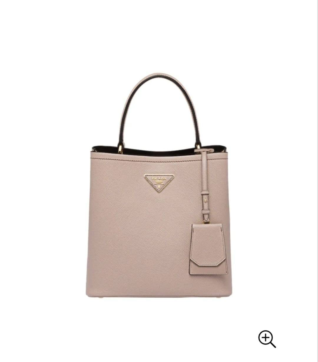 Prada
with box
🎁🎁🎁
105 dhs🇦🇪
Zain143
♥️♥️♥️