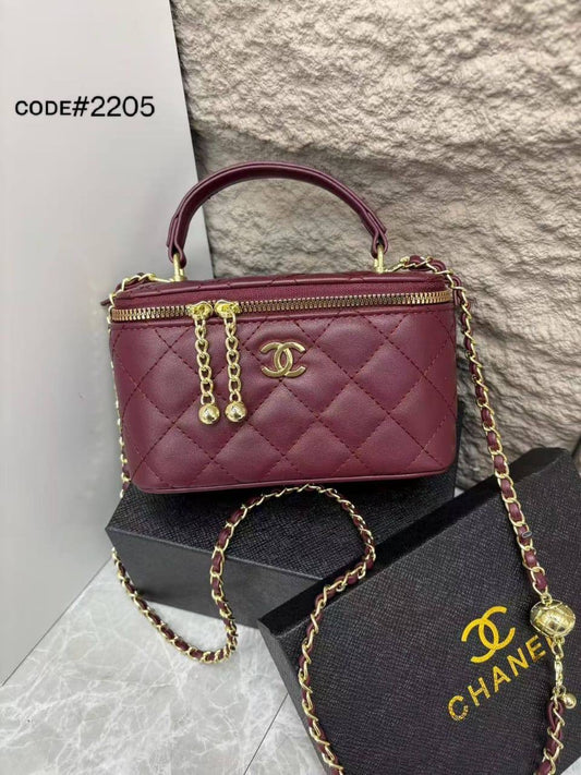 Chanel VANITY
ᴛᴏᴘ ʜᴀɴᴅʟᴇ ʙᴀɢ
ᴍᴀᴛᴛᴇ ʟᴇᴀᴛʜᴇʀ ᴍᴀᴛᴇʀɪᴀʟ
ɢᴏʟᴅ ʜᴀʀᴅᴡᴀʀᴇ ʟᴏɴɢ ᴄʜᴀɪɴ
sɪᴢᴇ : 18.5 cm
ᴡɪᴛʜ BOX
🎁🎁🎁
70 dhs🇦🇪
Zain31
♥️♥️♥️