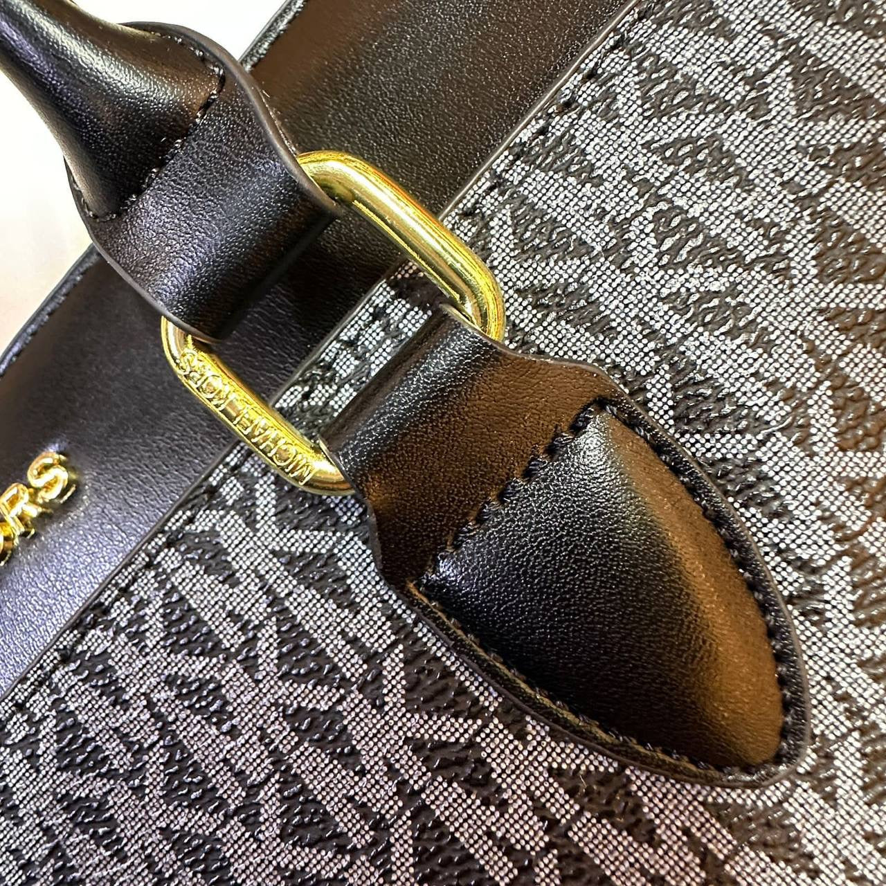 MK 
NEW CAME GOOD QUALITY 
100 dhs🇦🇪
Zain39
♥️♥️♥️