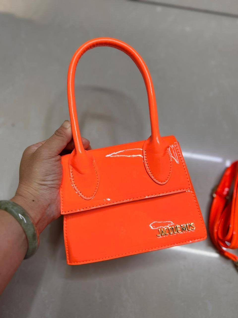 🎉Offer🎊  JACQUEMUS
Size : 17 * 13 cm
55 dhs🇦🇪
Zain115
♥️♥️♥️