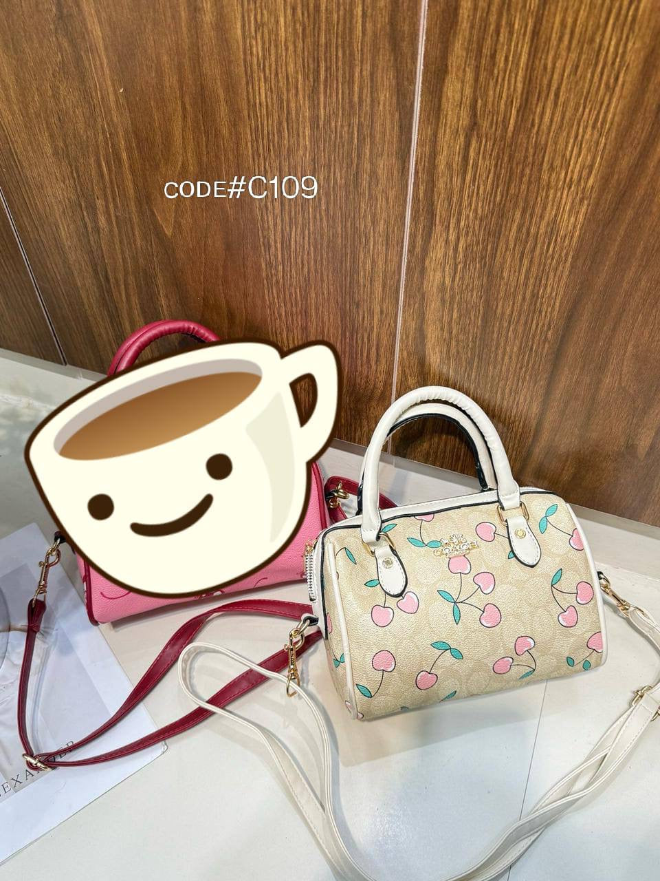 Coach ʀᴏᴡᴀɴ sᴀᴛᴄʜᴇʟ
ᴛᴏᴘ ʜᴀɴᴅʟᴇ ᴄʀᴏssʙᴀɢ
ᴡɪᴛʜ ᴛᴀssᴇʟ ᴄʜᴀɪɴ
ɪᴛ ʜᴀs ʟᴏɴɢ ʙᴇʟᴛ sᴛʀᴀᴘ
sɪᴢᴇ: 23 cm
70 dhs🇦🇪
Zain31
♥️♥️♥️