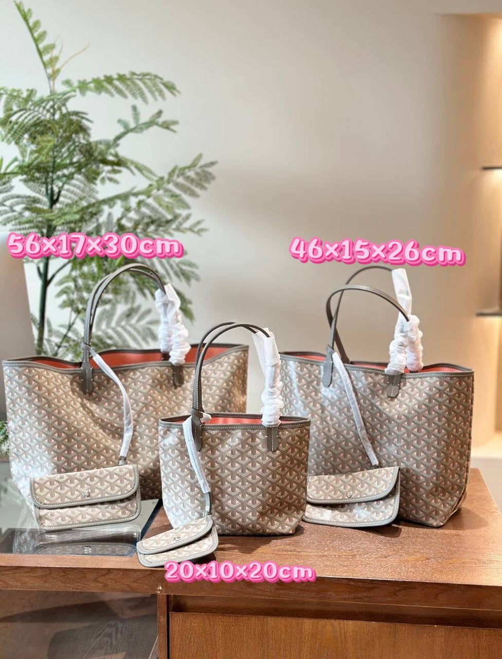 Goyard
Small     80 dhs🇦🇪
Medium  85 dhs🇦🇪
Large      90 dhs🇦🇪
with paper bag
good quality
Zain213
♥️♥️♥️