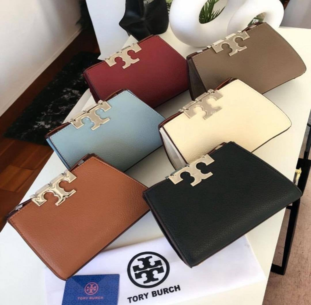 Tory Burch
95 dhs🇦🇪
size:22cm
Good quality 
with box
🎁🎁🎁
Zain35
♥️♥️♥️