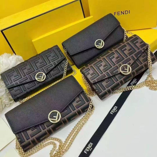 Fendi Fis
Size : 23 * 14 cm
80 dhs🇦🇪
with box
🎁🎁🎁
Zain115
♥️♥️♥️