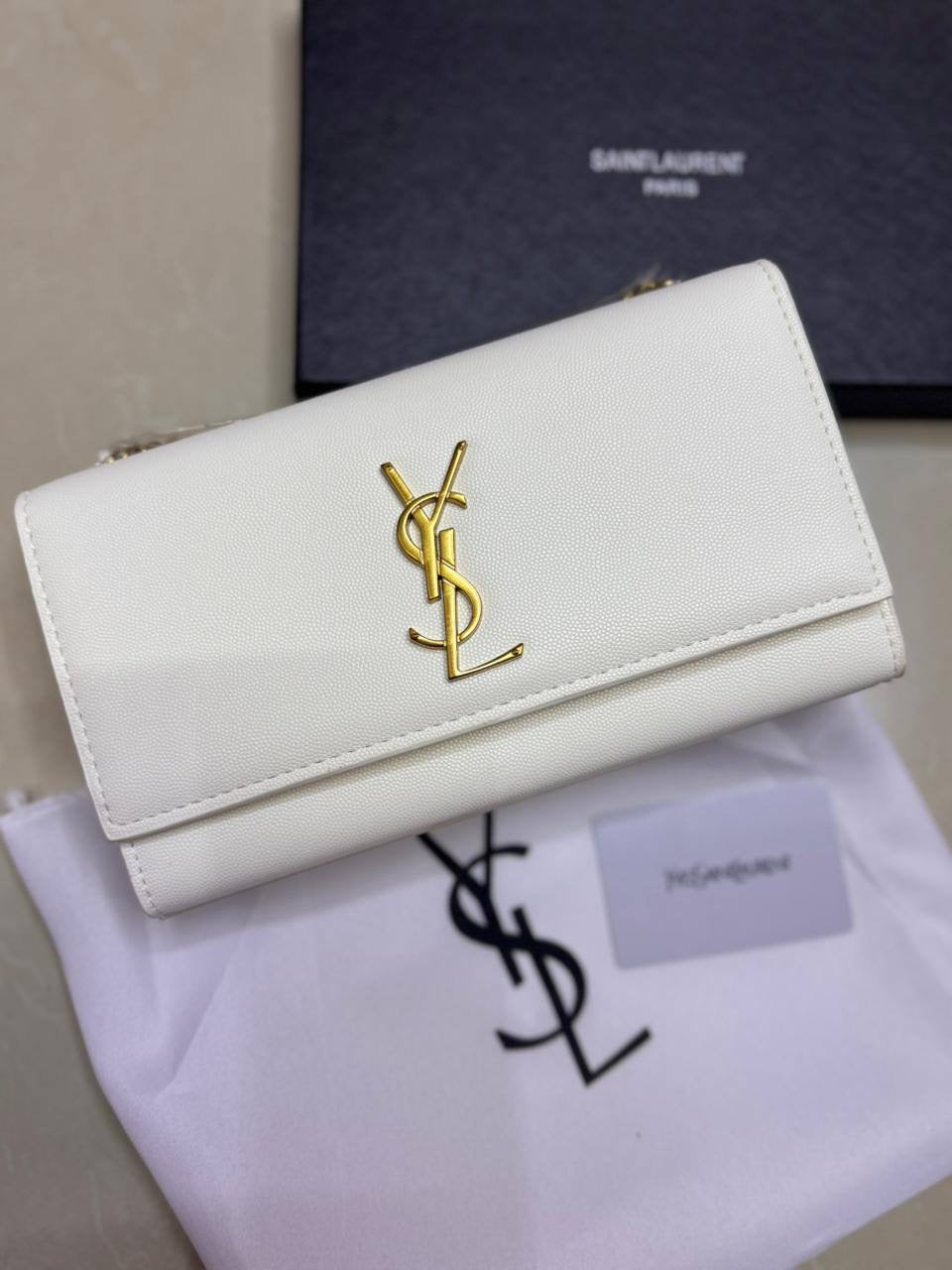 Ysl Kate
Size : 24 * 14.5 * 5.5  cm
95 dhs🇦🇪
with box 🎁
Zain115
♥️♥️♥️