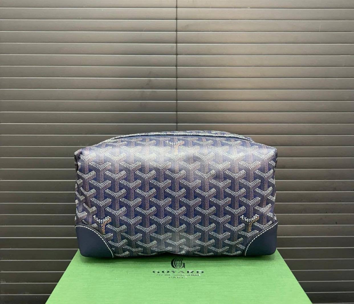 Goyard Men's Pouch 
95 dhs🇦🇪
Zain33
♥️♥️♥️