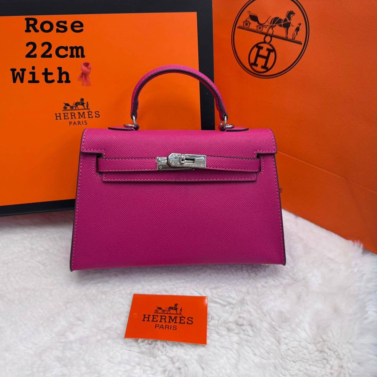 Hermes ᴋᴇʟʟʏ ʙᴀɢ  
silver hardware
 ᴡɪᴛʜ ʙᴏx
🎁🎁🎁
With 🧣 
ʟᴇᴀᴛʜᴇʀ 
sɪᴢᴇ:22ᴄᴍ 
90 dhs🇦🇪
Zain56
♥️♥️♥️